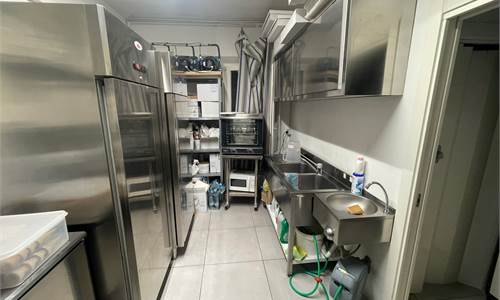 I448 Piccola Gelateria pronta per partire