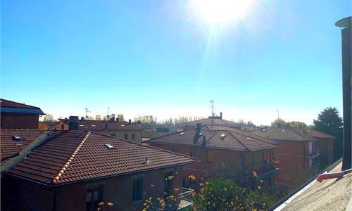 V1838  Attico di grandi dimensioni in zona Vaciglio